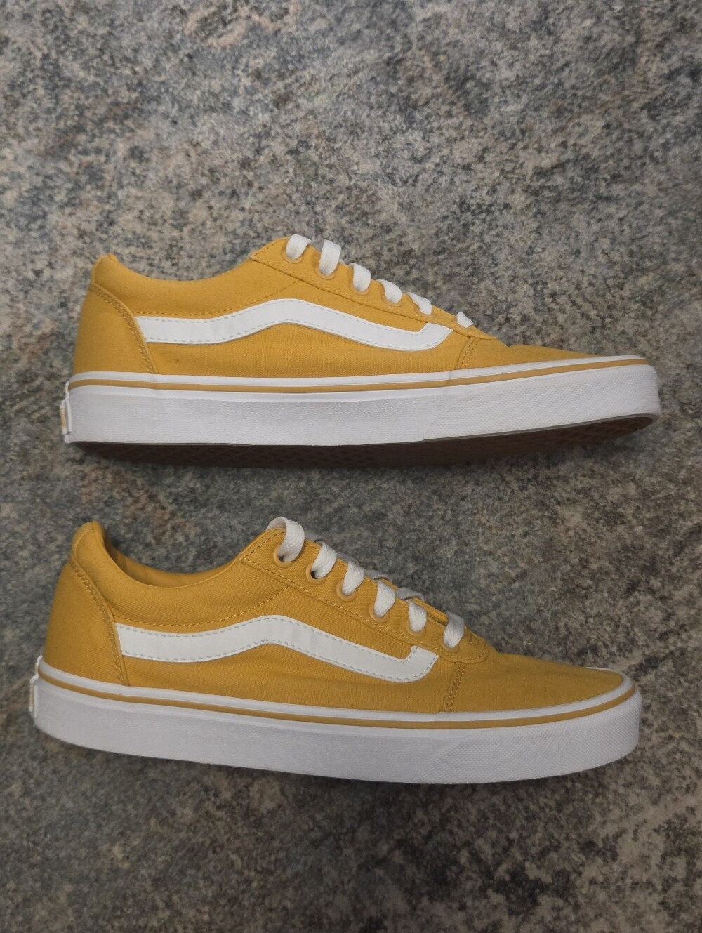 Vans Old Skool Yellow/White Low-Top Skate Shoes – Women’s 8.5 (Like New!) - Picture 5 of 9